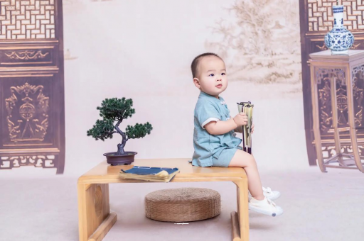 东明宝宝几个月认人